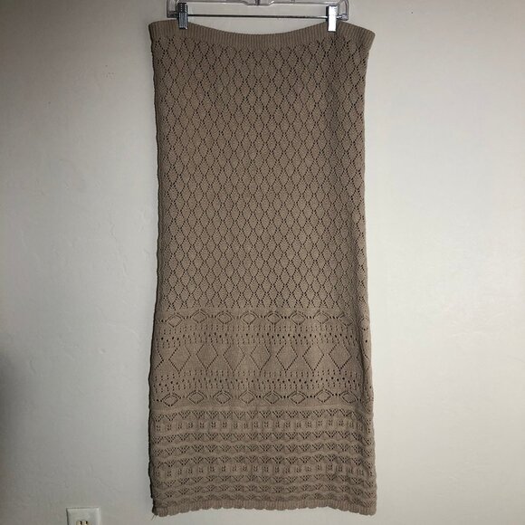 Madden NYC Textured Knit Midi Skirt (XXL) - Picture 4 of 8